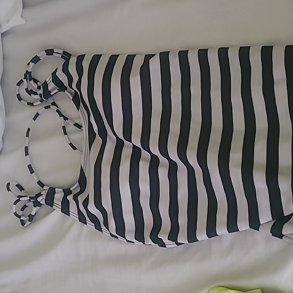 Bathing suit